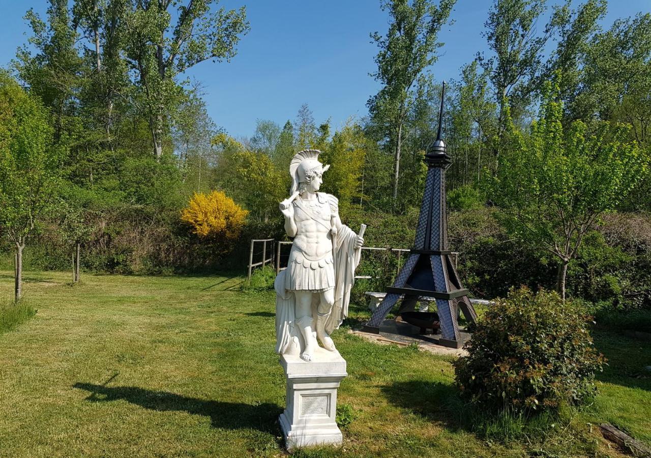 Chateau Des Perichons Poncins Buitenkant foto